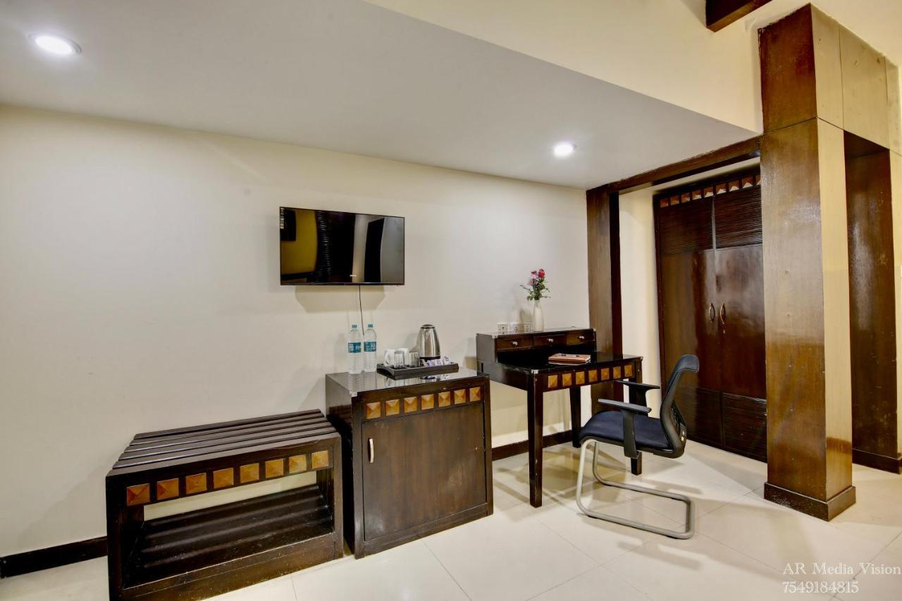 Lime Stays B&B Gk-2 At Greater Kailash Metro South Delhi Nearby Saket Select City Nueva Delhi Exterior foto