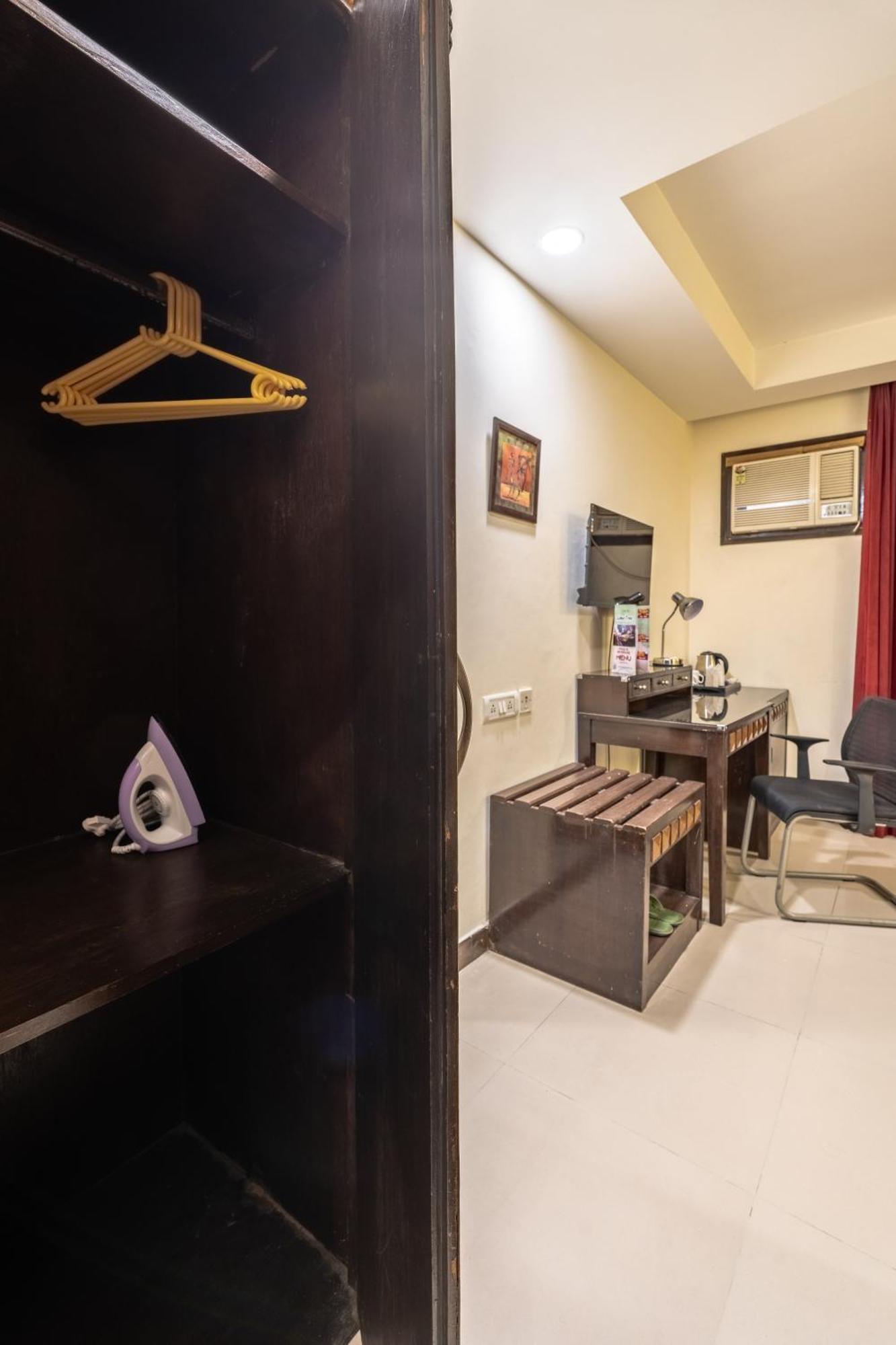 Lime Stays B&B Gk-2 At Greater Kailash Metro South Delhi Nearby Saket Select City Nueva Delhi Exterior foto